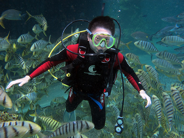 什么叫水肺潛水？