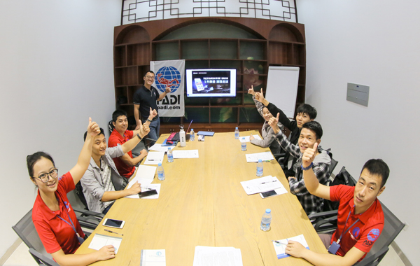 12/12正式上線！PADI 最新課程【休閑潛水員Resort Diver】 丨 一天拿證，潛遍全球